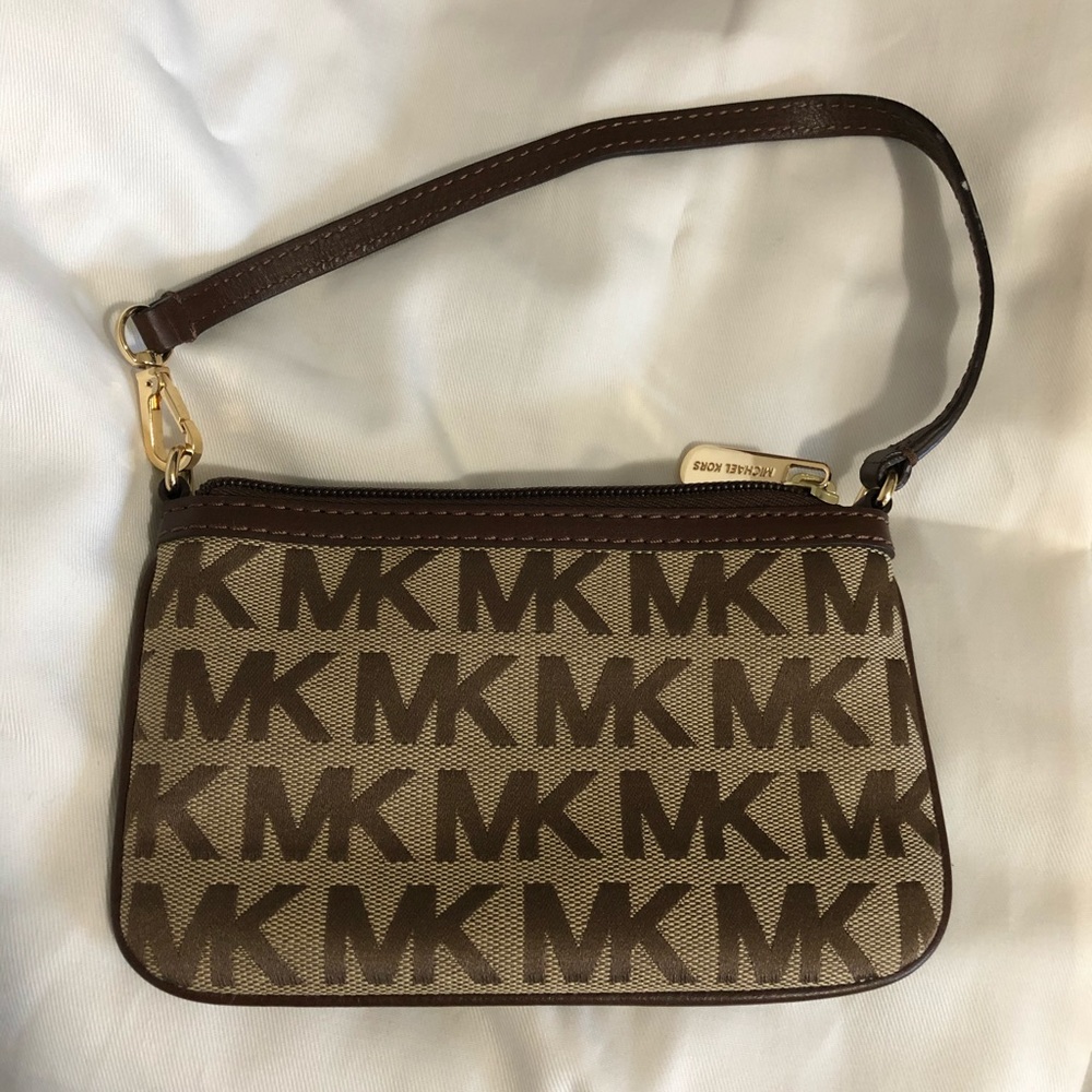 Michael Kors wristlet